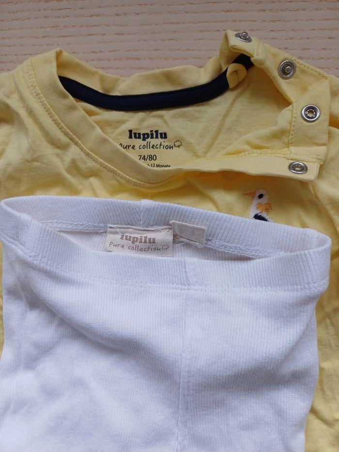 Lot de t-shirts et pantalons 6 à 12 mois idéal crèche - photo numéro 2