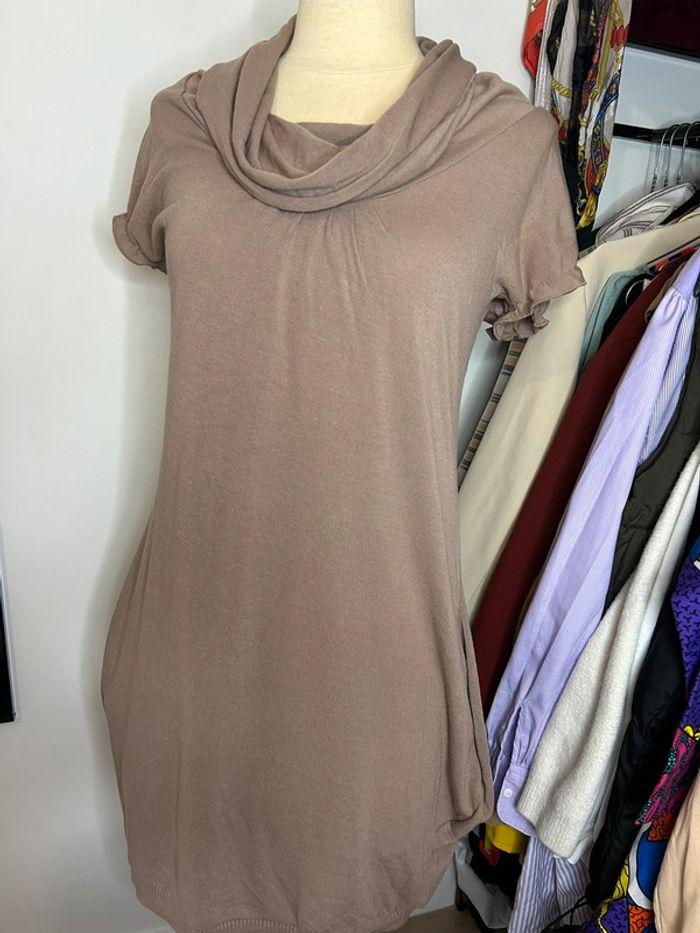 Robe couleur taupe avec col et poches - photo numéro 2