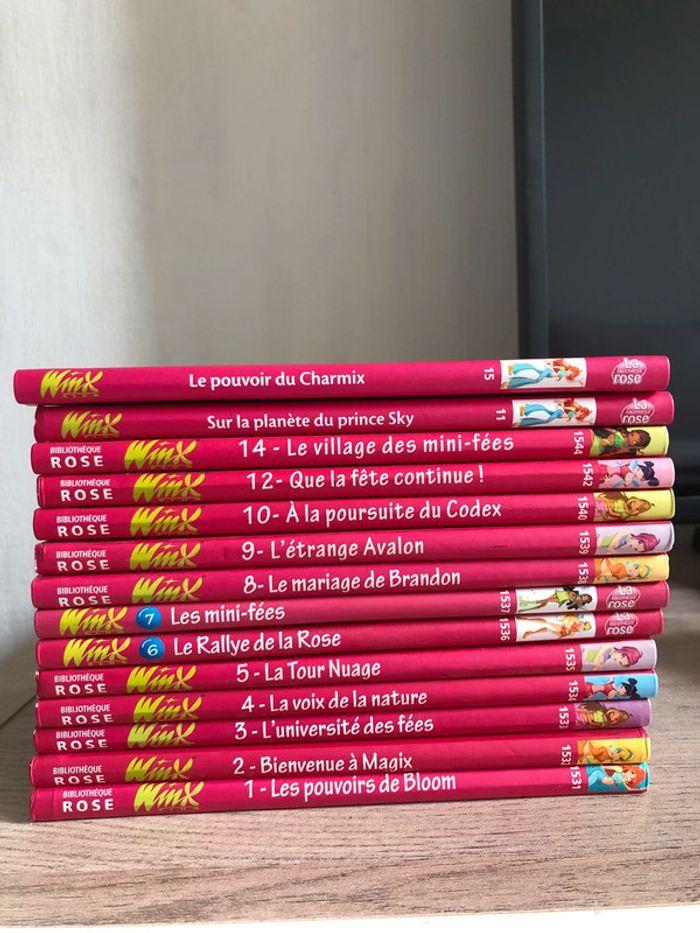 Lot de 14 livres bibliothèques rose Winx club - photo numéro 1