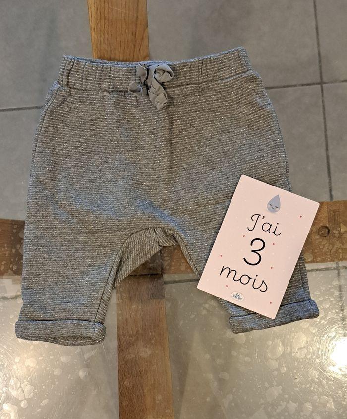 Pantalon bébé fille taille 3 mois - photo numéro 1