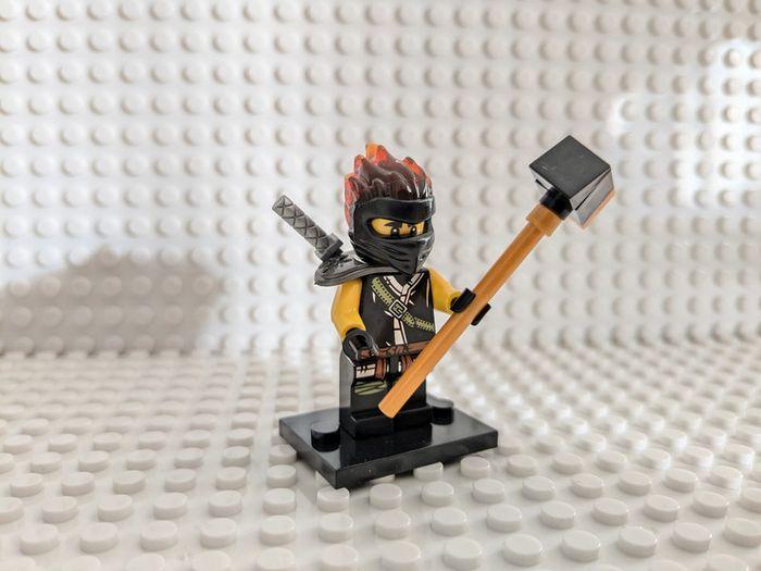 Figurine  ninja noir Cole , Ninjago , style lego