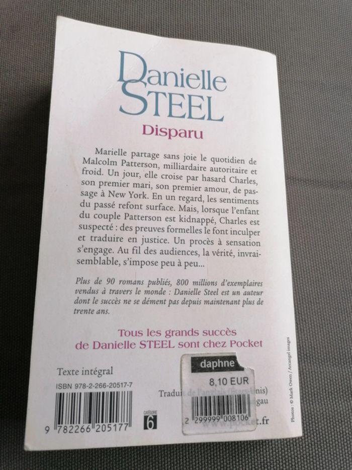 Livre " Disparu" Danielle Steel - photo numéro 2