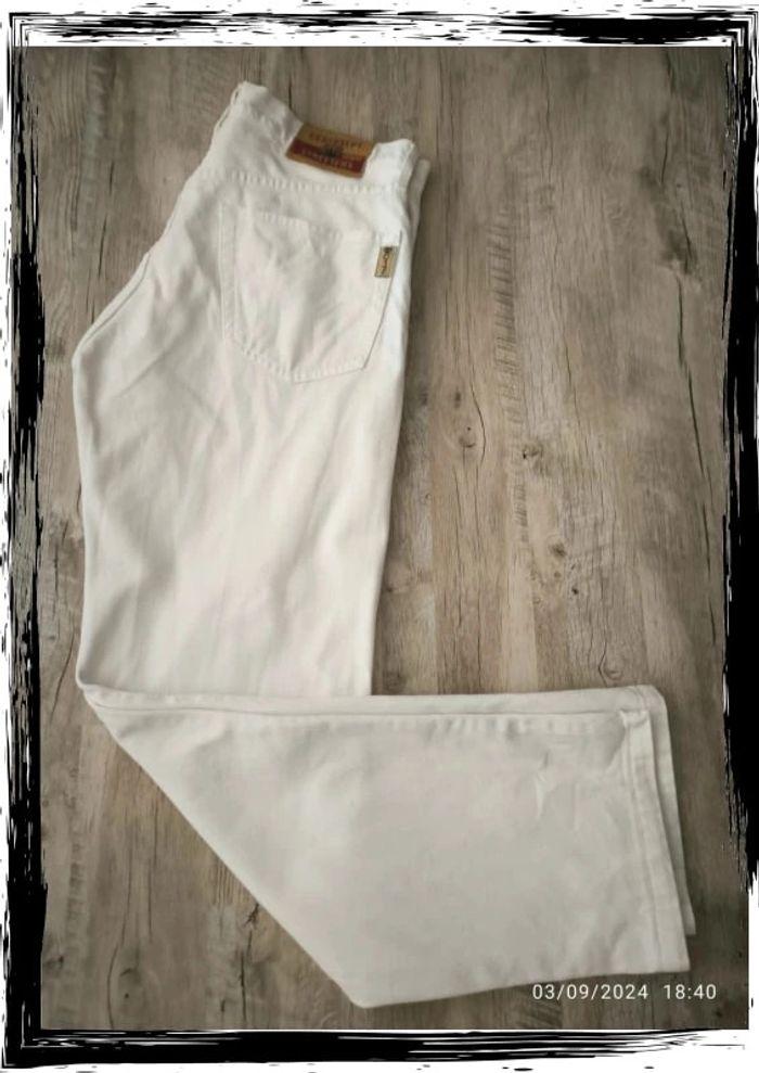 Jeans blanc coupe droite C17 taille 44 (34us) - photo numéro 1