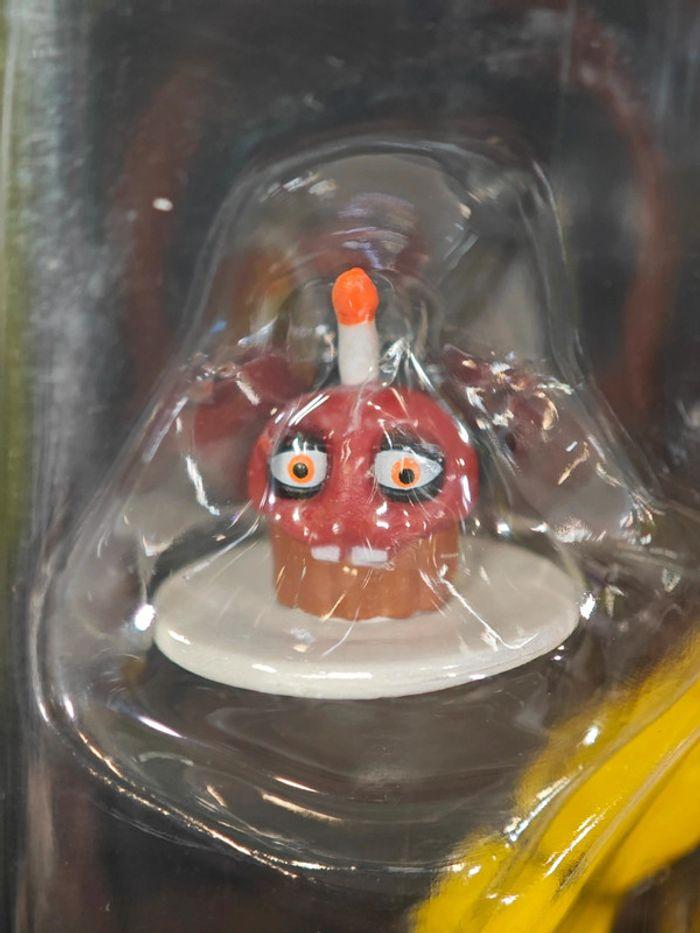 Figurine Five Nights at Freddy's : Chica & Mr Cupcake 13cm neuve avec boîte - photo numéro 8