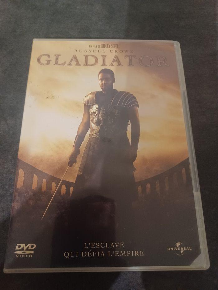 DVD film gladiator avec russell crowe - photo numéro 1