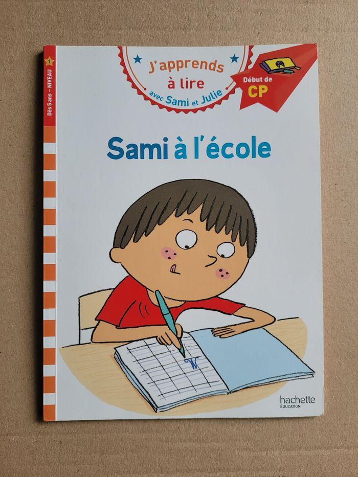 Livre  J'apprends à lire avec Sami et Julie - photo numéro 1