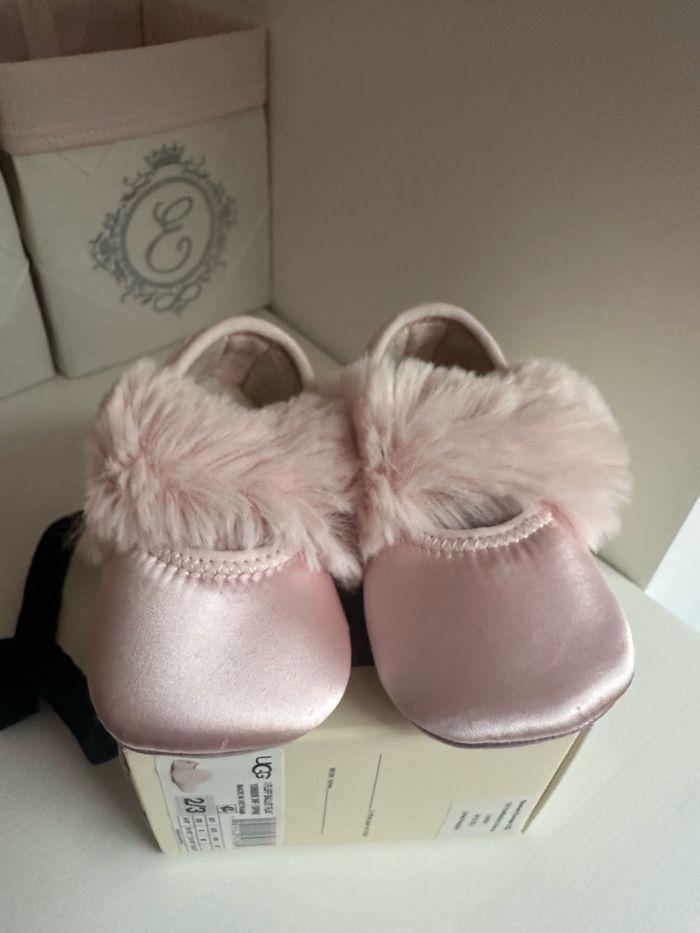 Ugg bebe fille - photo numéro 1