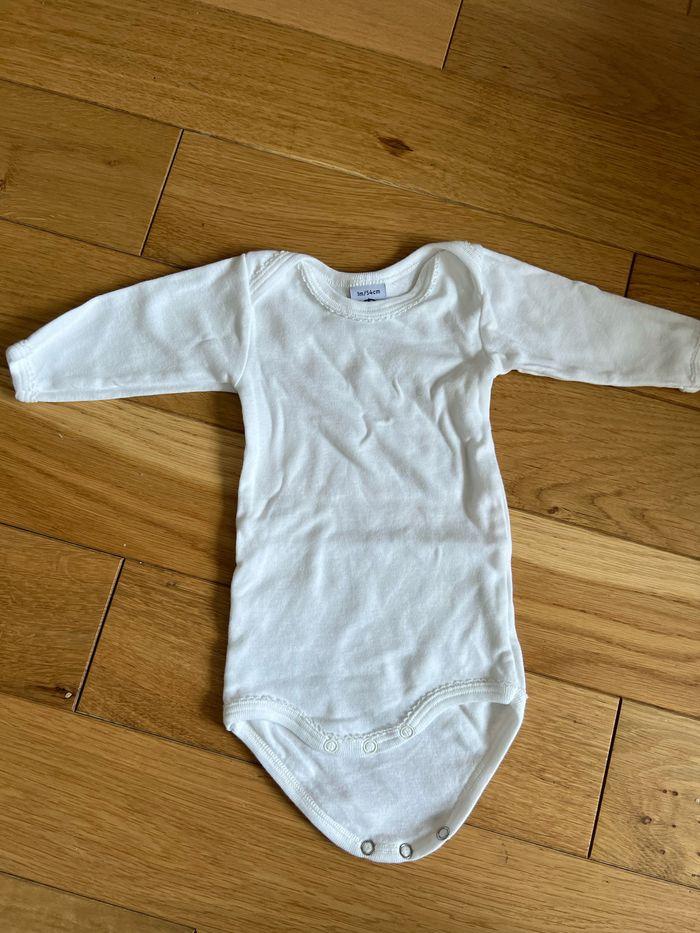 Lot de 3 bodies Petit Bateau taille 1 mois - photo numéro 4