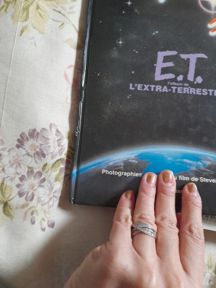 E.t l extraterrestre - photo numéro 2