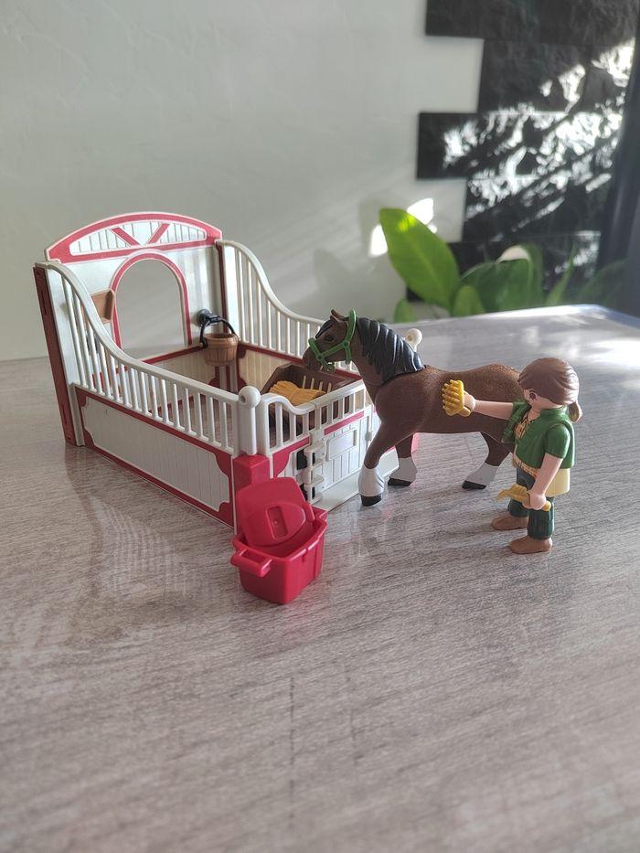 Playmobil Country 5108 Cheval et palefrenière N°2 - photo numéro 2