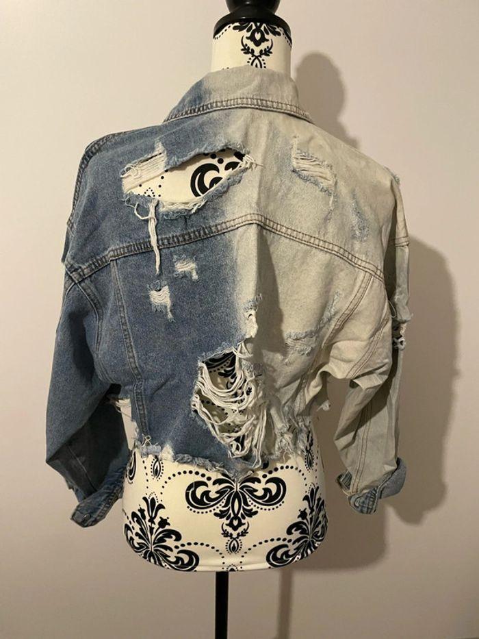 Veste blouson en jean effet déchiré et délavé partout oversize bleu clair neuf Laulia taille 34 - photo numéro 5