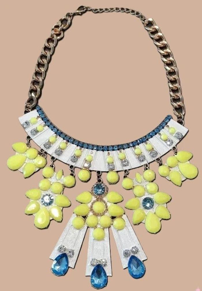 Collier plastron ras de cou fantaisie neuf - photo numéro 1