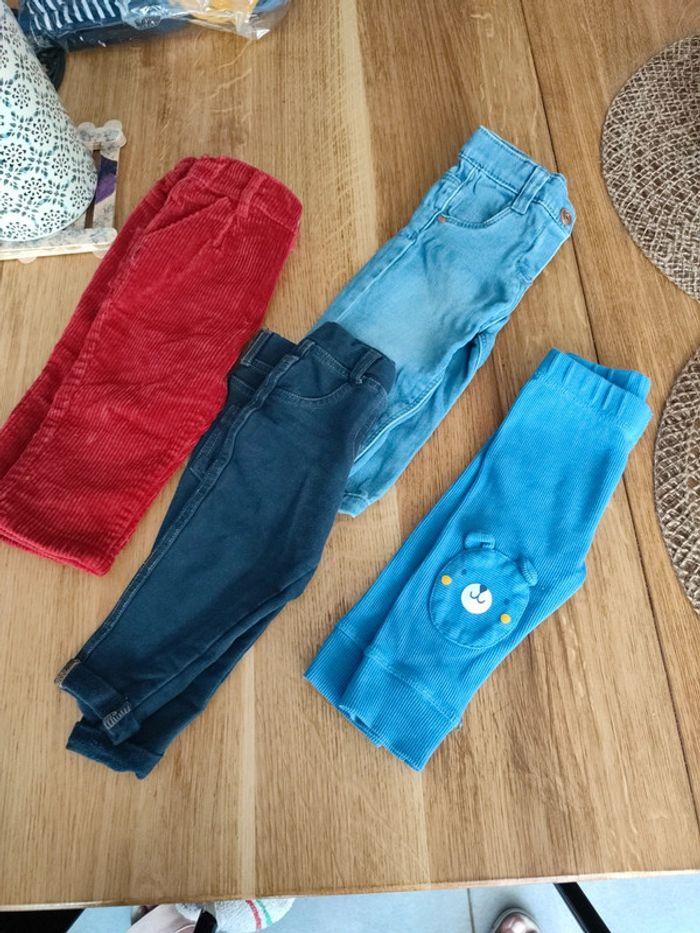 Lot de 4 pantalons 6 mois - photo numéro 1