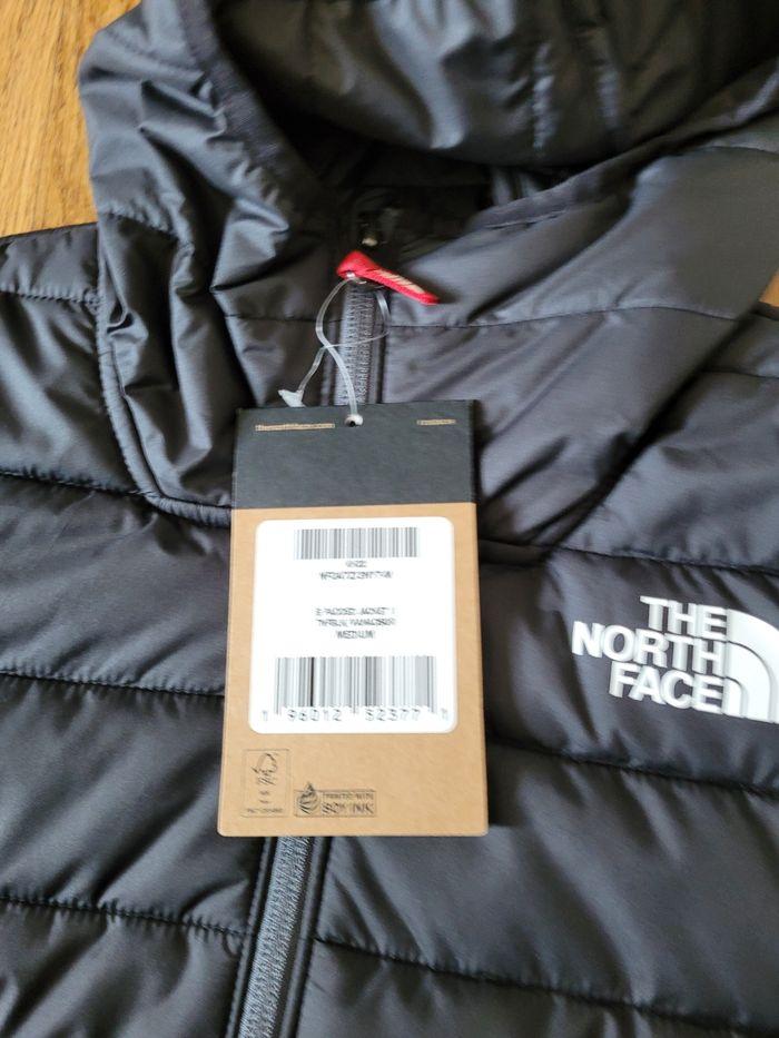 Doudoune 10 ans  the north face - photo numéro 3