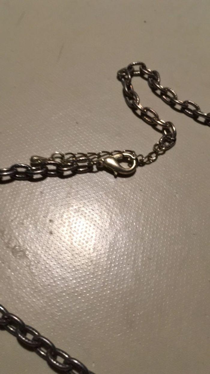 Collier de 27 cm très bon état - photo numéro 2