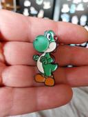 Pins yoshi