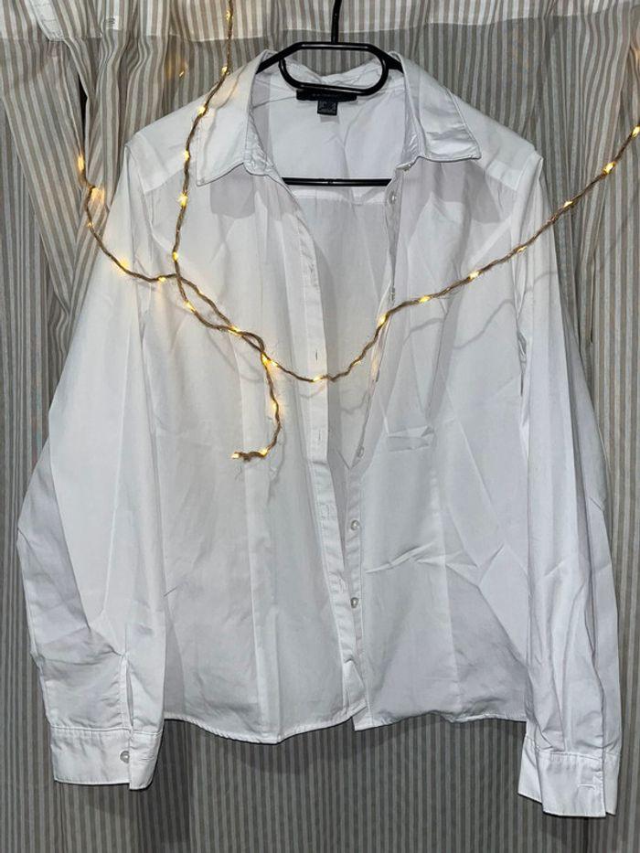 Chemise blanche - photo numéro 1