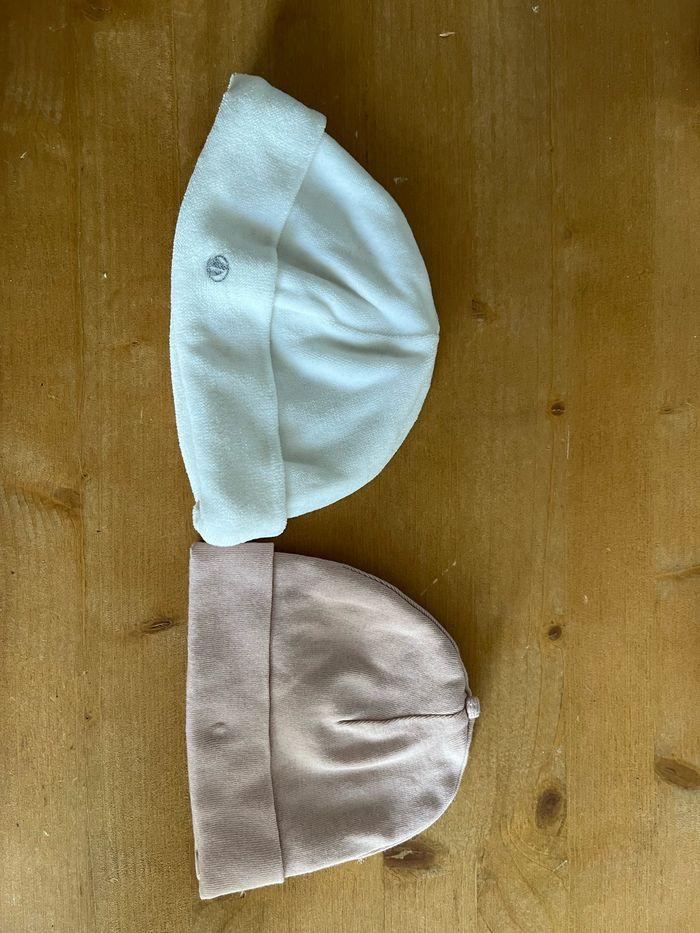 Deux bonnets naissance Petit Bateau H&M