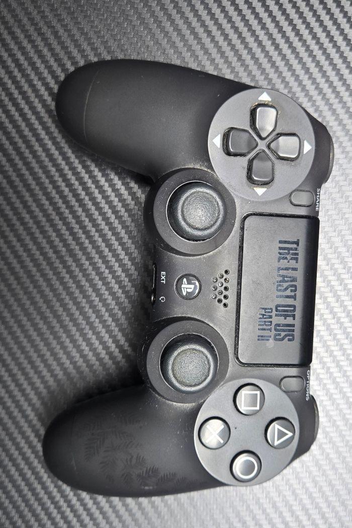 Playstation 4 edition limitée gran turismo avec manette - photo numéro 6