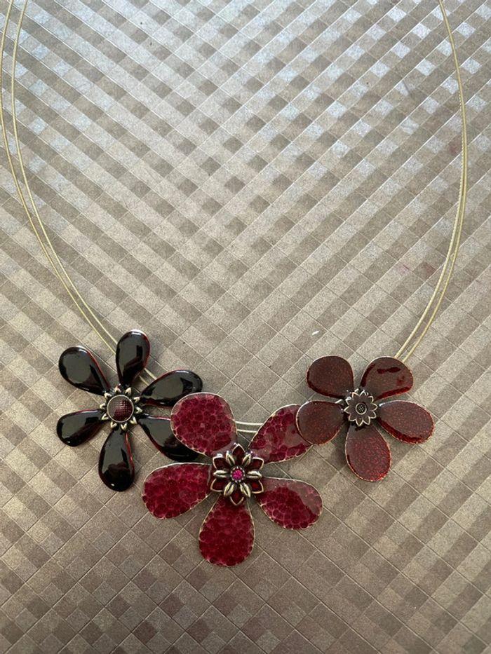 Collier fleur rouge /bordeau - photo numéro 2