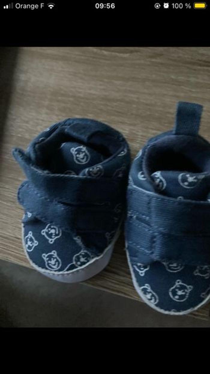 Chaussures bébé - photo numéro 1