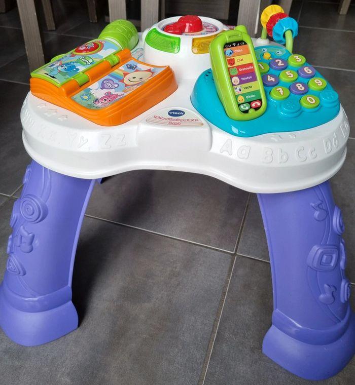 Table d'activités d'éveil parlante 2en 1 Vtech - photo numéro 3