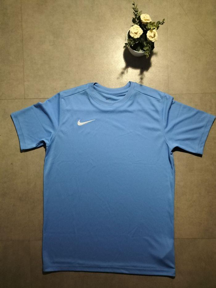 Lot de 2 t shirt Nike - photo numéro 2