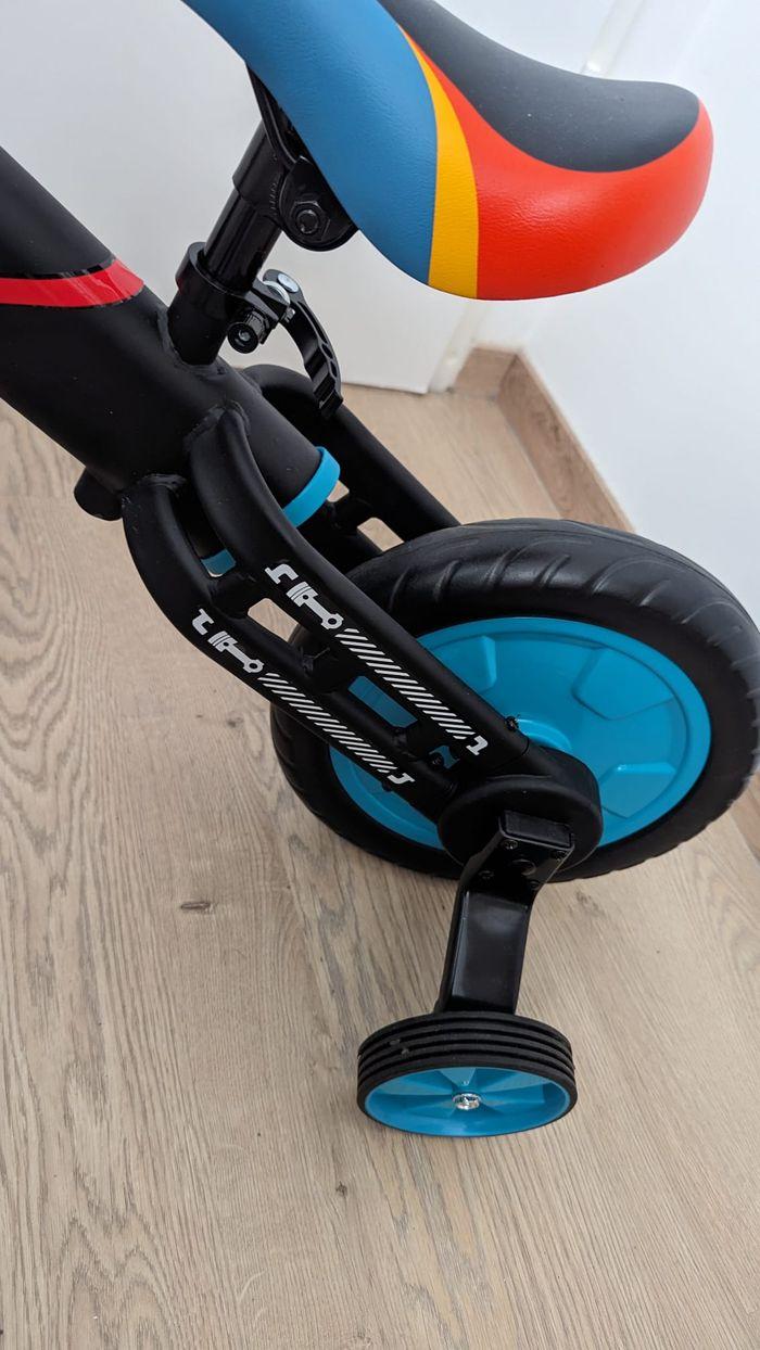 Vélo enfant réglable neuf jamais utilisé vends cause doublon - photo numéro 2