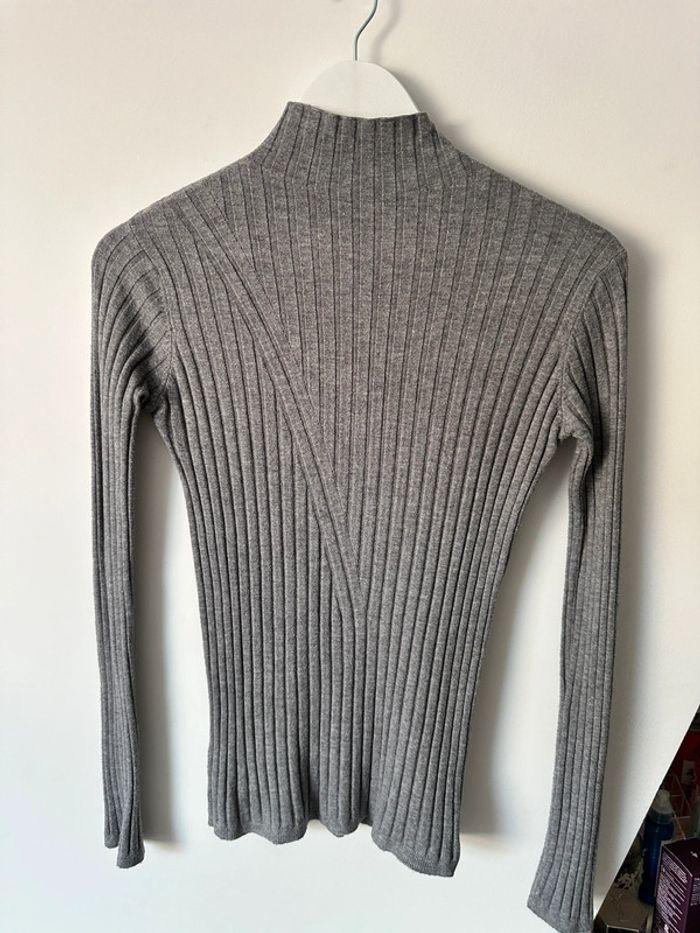 Pull gris col montant