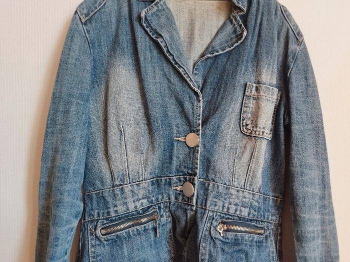 Veste en jeans cintrée taille M - photo numéro 3