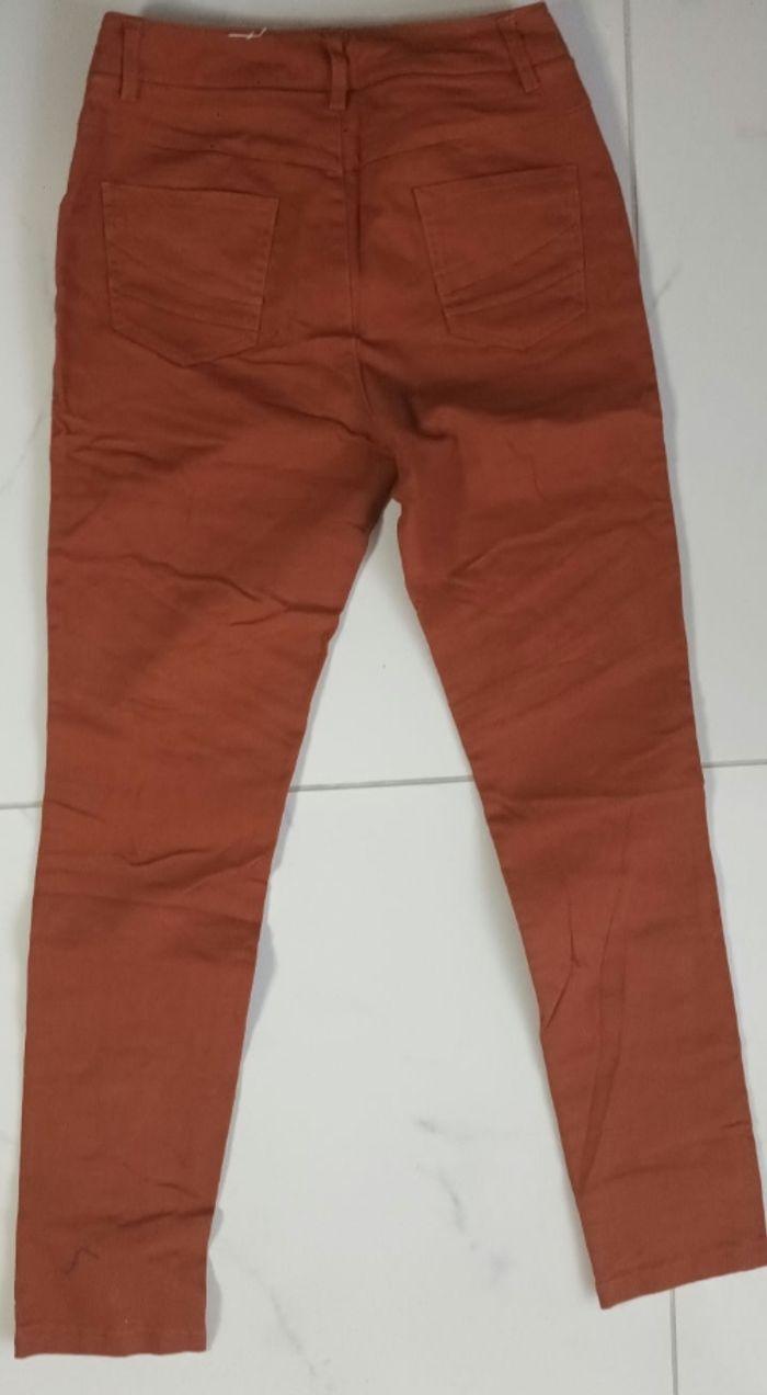 Pantalon femme T38 couleur brique ou marron - photo numéro 4