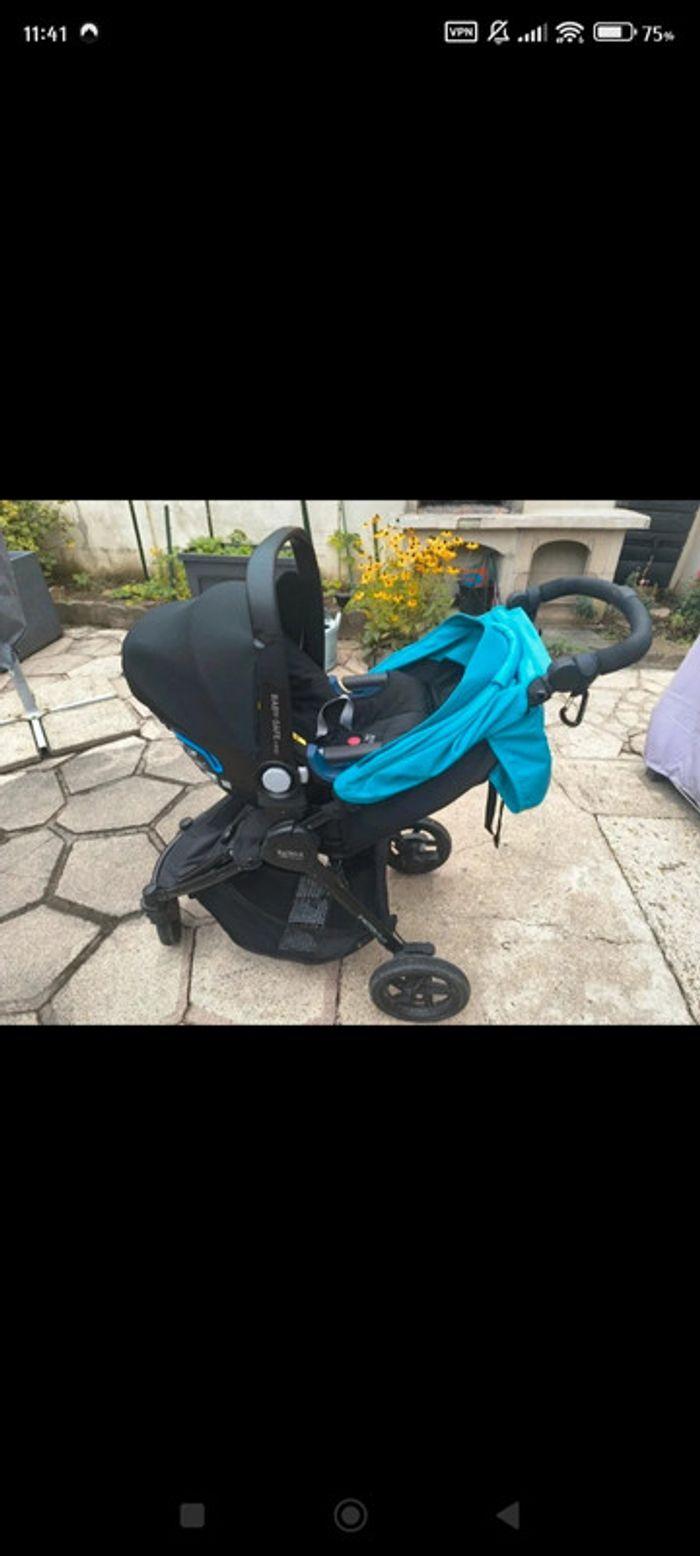 Poussette britax avec base ISOFIX - photo numéro 2