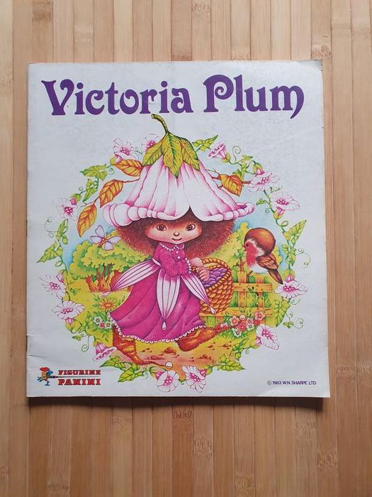 Album Panini "Victoria Plum" COMPLET - photo numéro 1