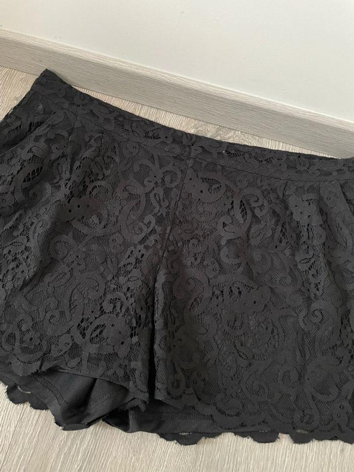 Short à dentelle noir taille haute doublé H&M taille L - photo numéro 2