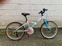 Vélo VTC fille 20 pouces 6-8 ans