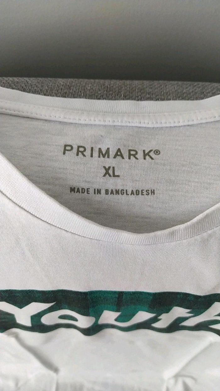 T-shirt Primark taille XL en très bon état - photo numéro 2