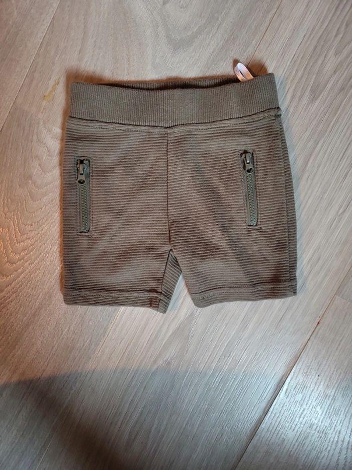 Short garçon 6 mois - photo numéro 1