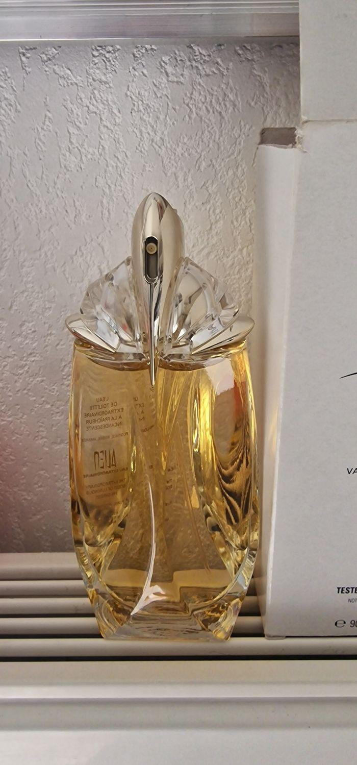 Alien eau extra ordinaire 90 ml  Thierry mugler - photo numéro 2