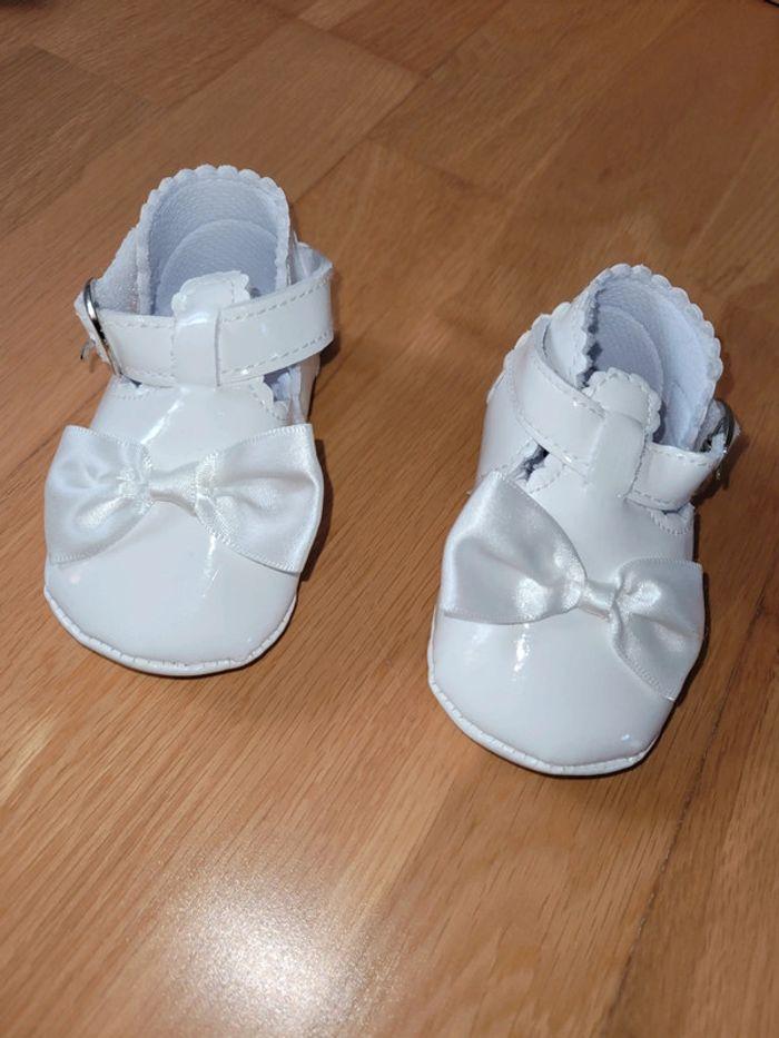 Chaussures bébé fille - photo numéro 1