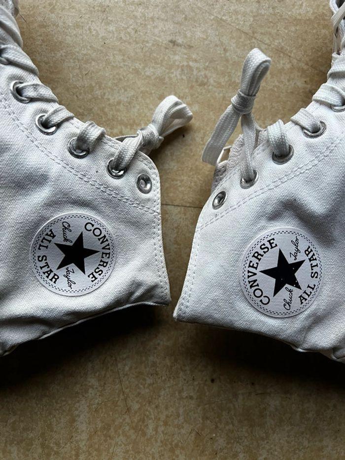 Converse blanche montante 40 très bon état - photo numéro 2