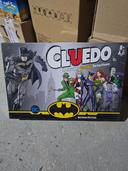 Jeu de société "Cluedo Les jeu des Grands détectives" Version Batman