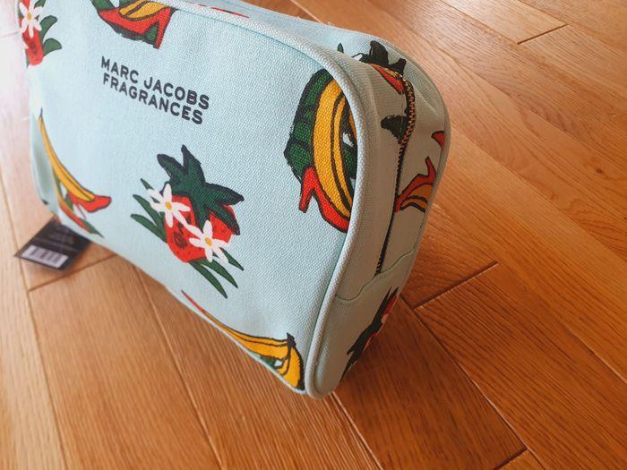 Trousse De Toilette "MARC JACOBS" en Toile Bleu neuve sous blister. - photo numéro 9