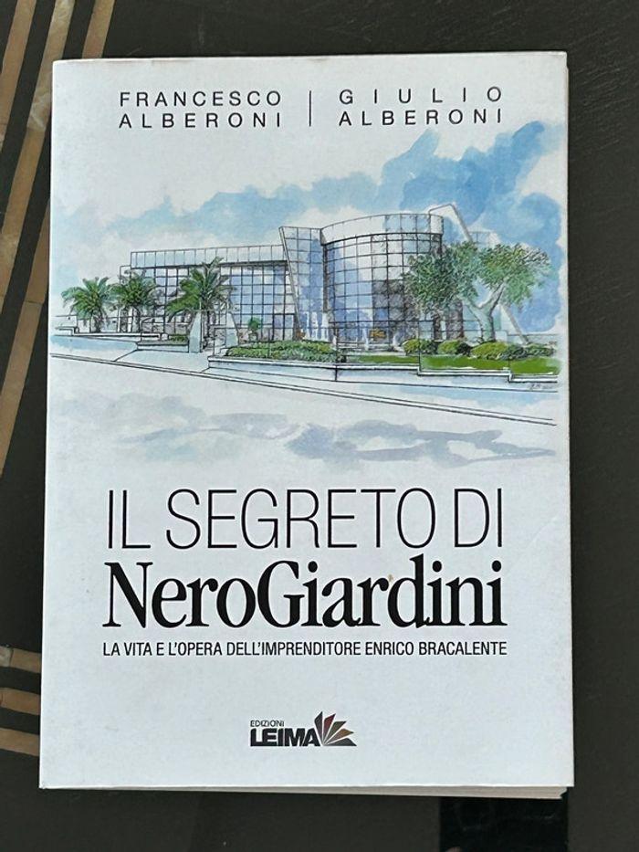 Livre italien : le secret de NeroGiardini - photo numéro 2