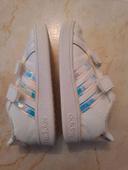 Basket Adidas fille taille 23