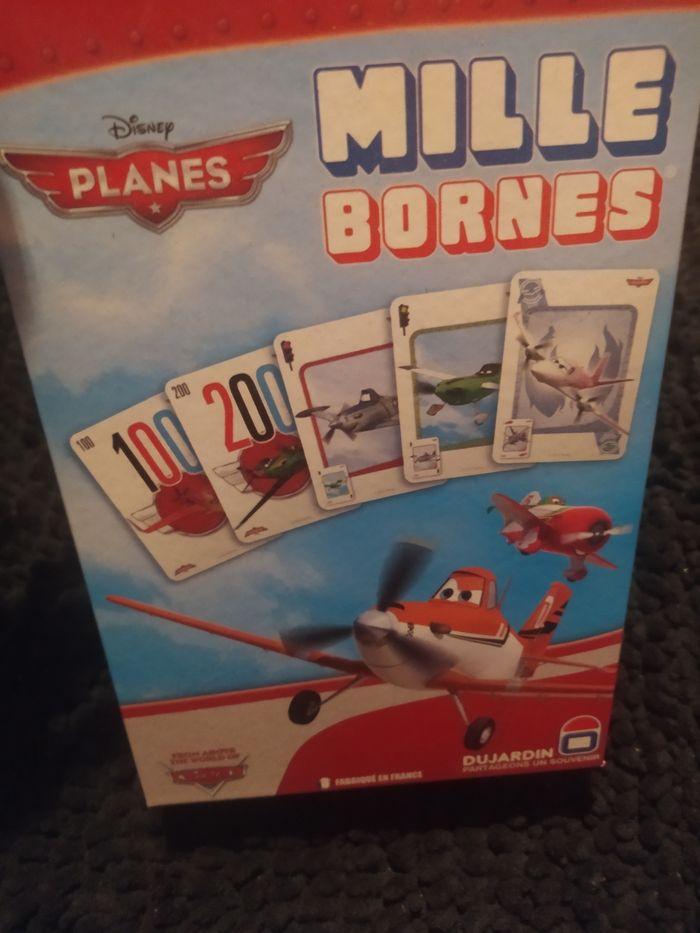 Lot de jeux comme neufs planes dusty Disney mille bornes  et puissance 4 - photo numéro 1