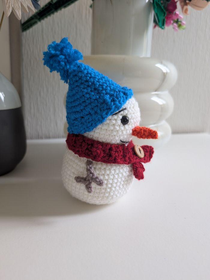 Bonhomme de neige au crochet - photo numéro 5