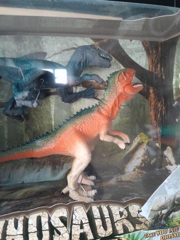 Lot dinosaures dès 3 ans - photo numéro 3