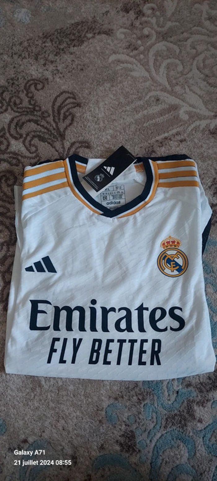 Real madrid  Maillot Domicile 24/25 taille XL neuf emballer - photo numéro 1