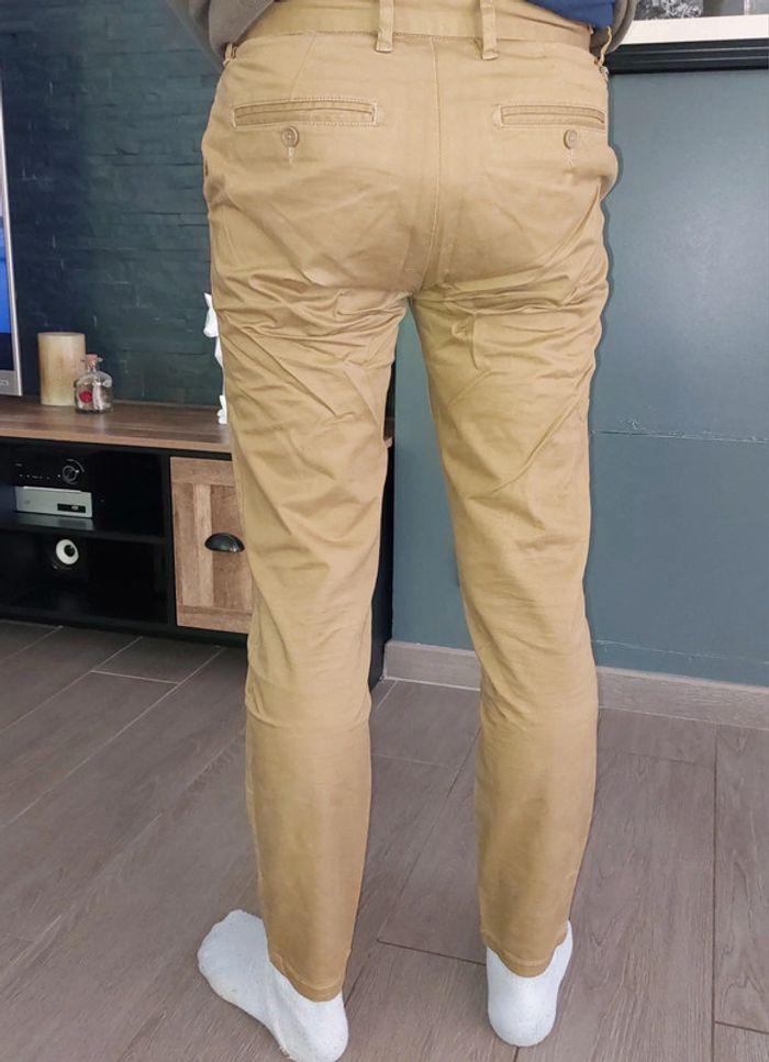 Chino taille 38 peu porté - photo numéro 2