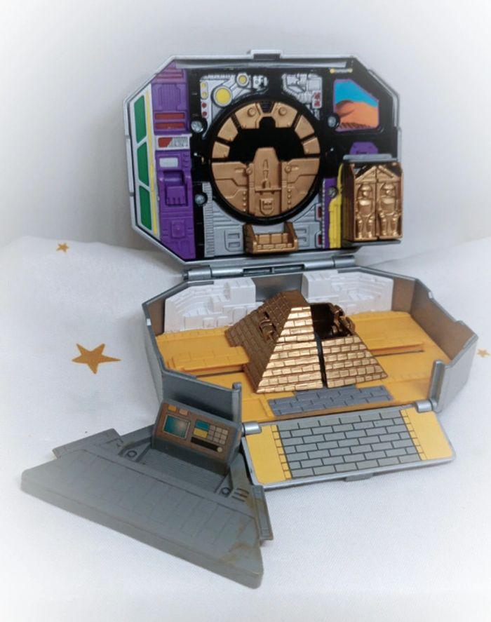 Morphin power rangers micro base playset pyramide mammouth bandai Polly mini miniature vintage - photo numéro 1